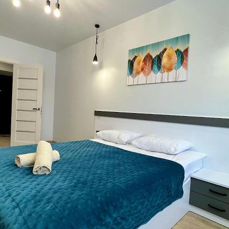 Apartment Premium In Center Ivano Frankivsk Bagian luar foto