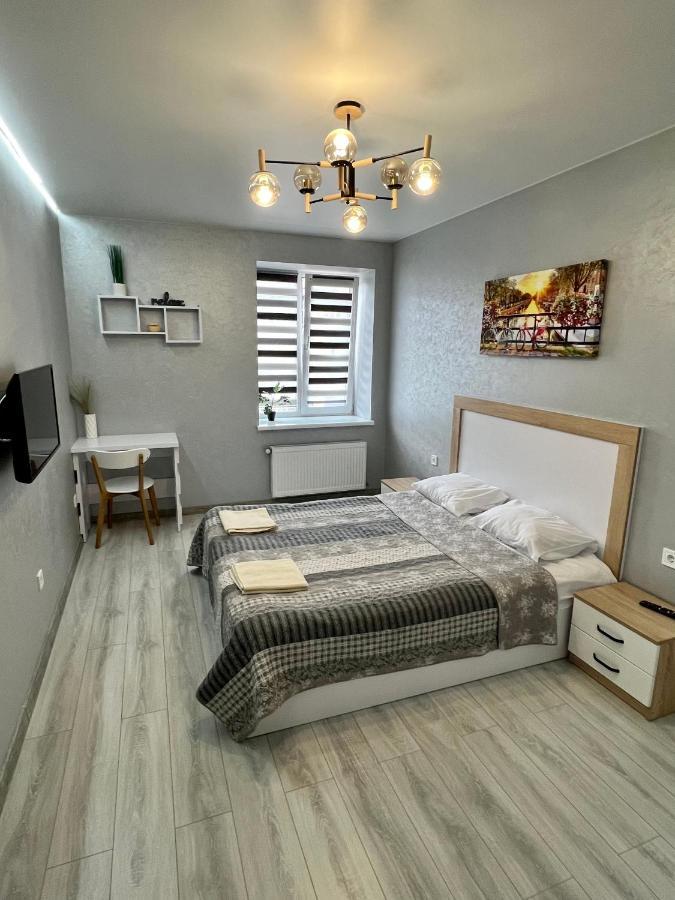 Apartment Premium In Center Ivano Frankivsk Bagian luar foto