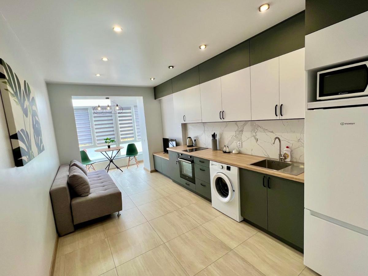 Apartment Premium In Center Ivano Frankivsk Bagian luar foto